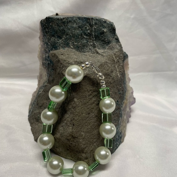 Green Glass Pearl Beaded Necklace Set, Green Jewelry, Prom Necklace Set. - Picture 4 of 16